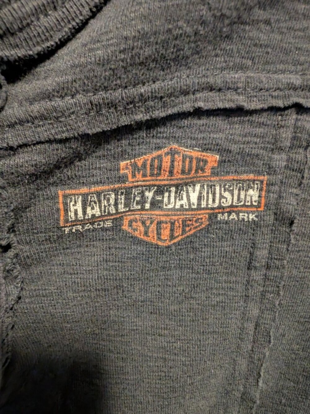 Harley-Davidson Raglan Distressed Top - Small - Picture 2 of 8
